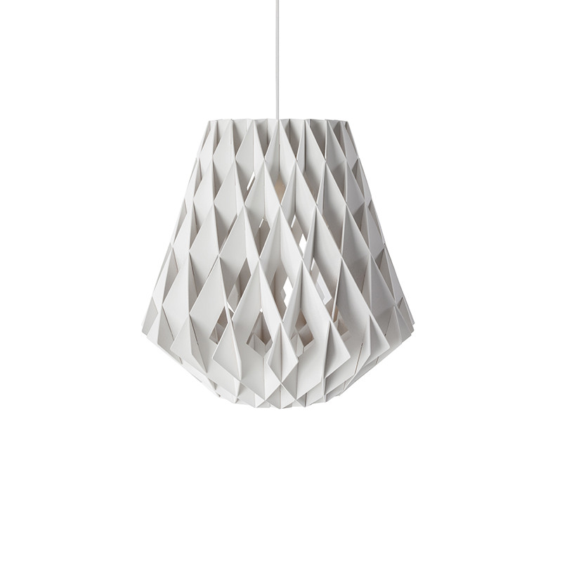 Suspension en bois SIGNATURE Ø28, forme pomme de pin, 3 coloris Pilke