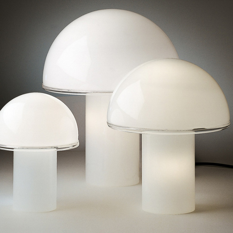 Lampe design à poser ONFALE, 3 tailles Artemide