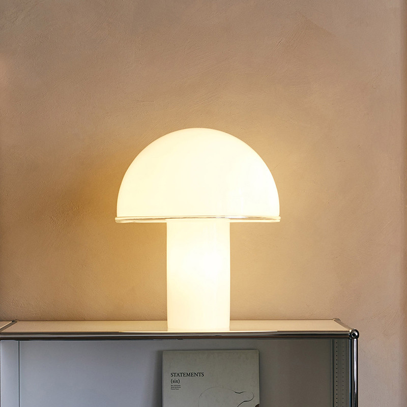 Lampe design à poser ONFALE, 3 tailles Artemide
