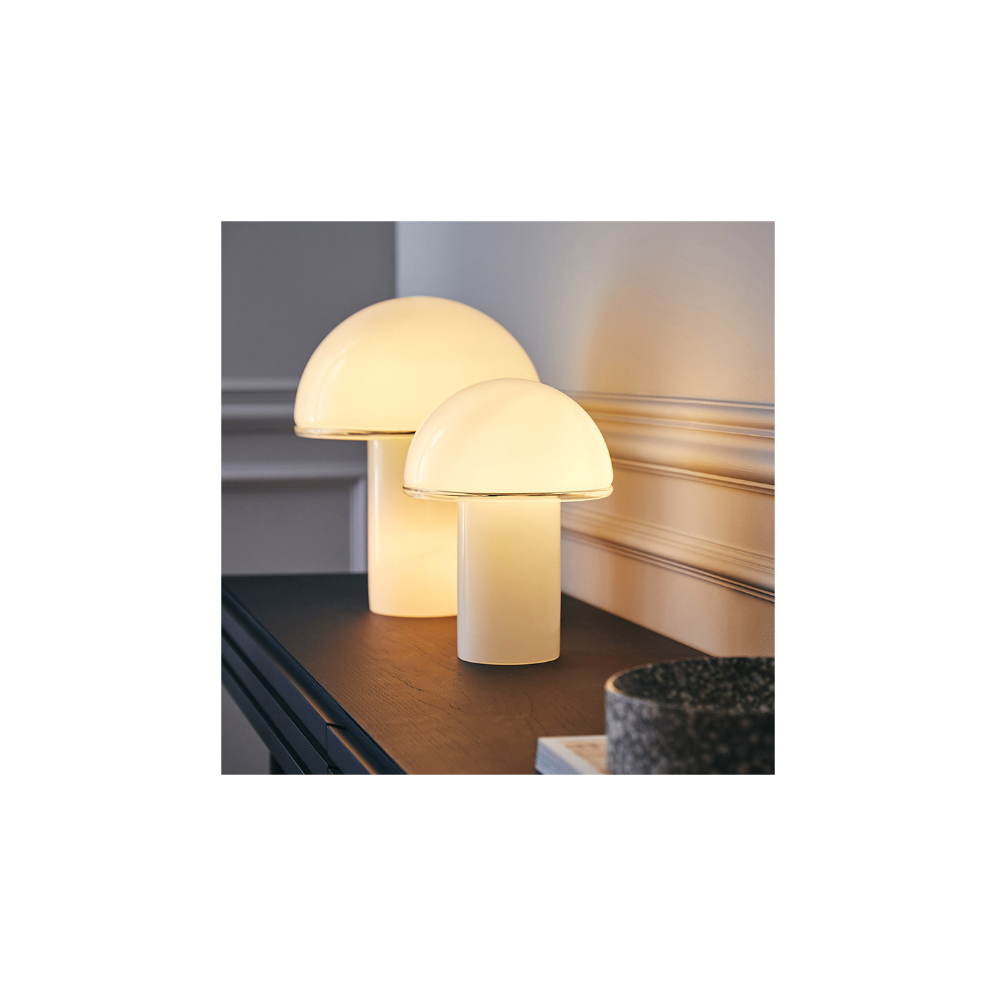 Lampe design à poser ONFALE, 3 tailles Artemide