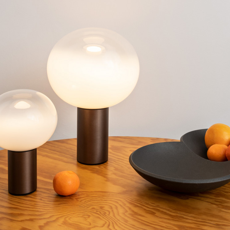 Lampe de table design LAGUNA 26, 2 finitions Artemide