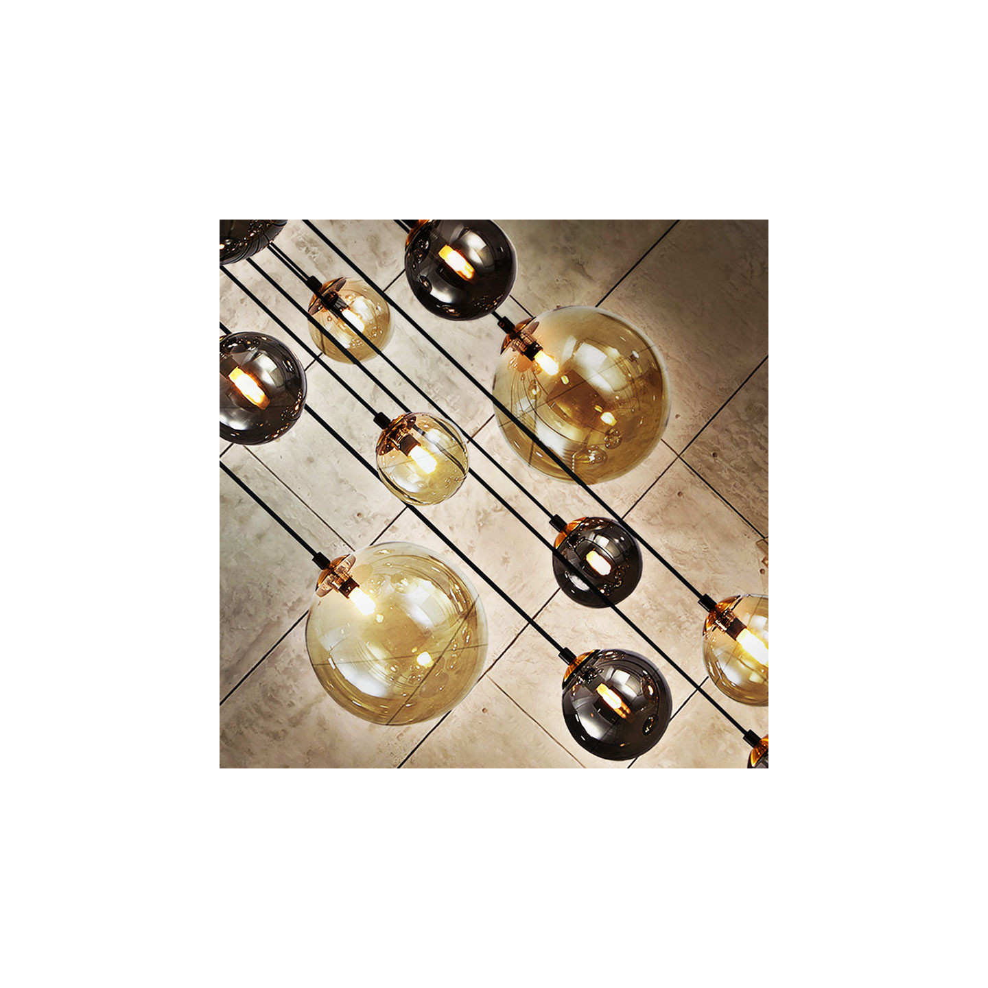 Suspension cascade 14 lampes DARK noir et laiton Schuller