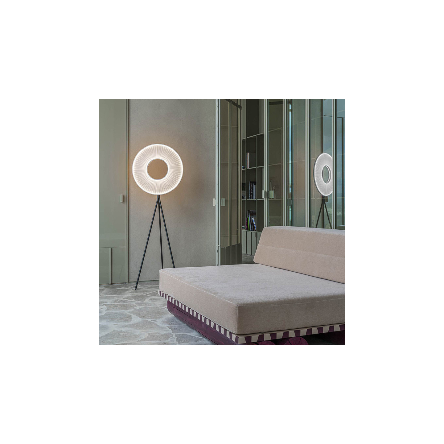 Lampadaire salon design IRIS FLOOR TRIPOD 80 Dix Heures Dix