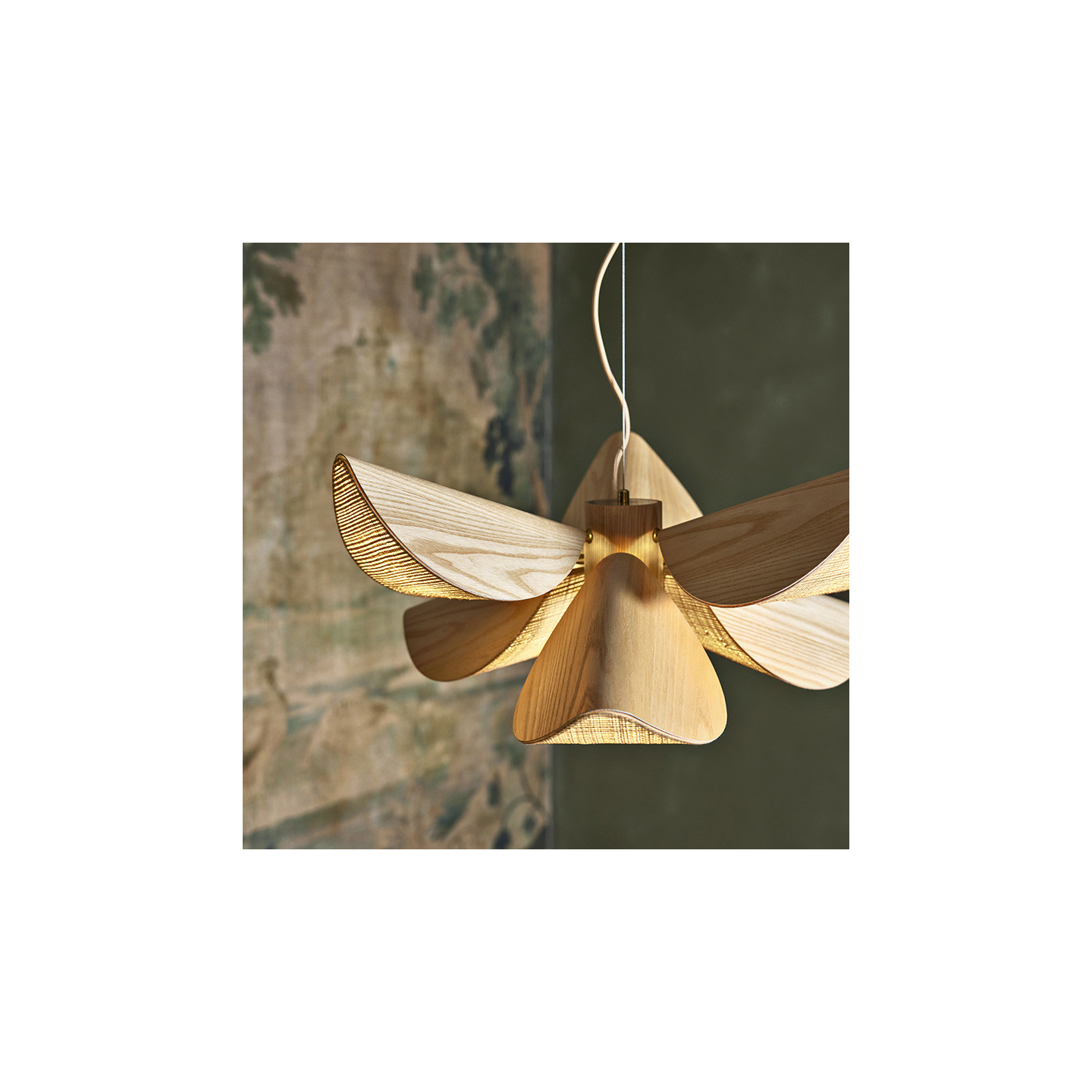 Suspension bois design LYS, taille M ou L, bois ou noir Forestier Paris