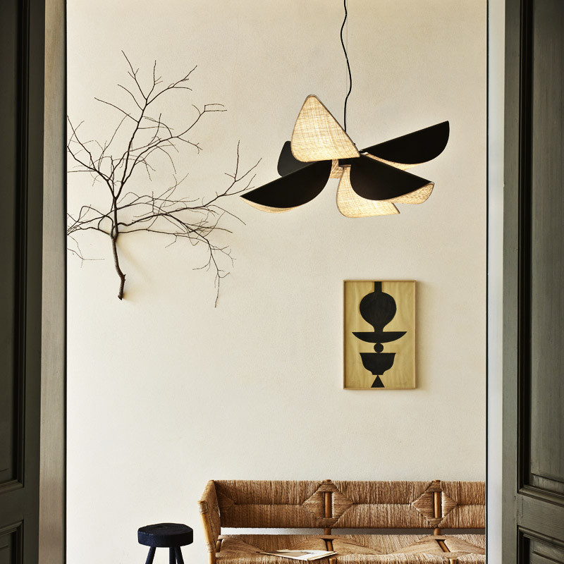 Suspension bois design LYS, taille M ou L, bois ou noir Forestier Paris