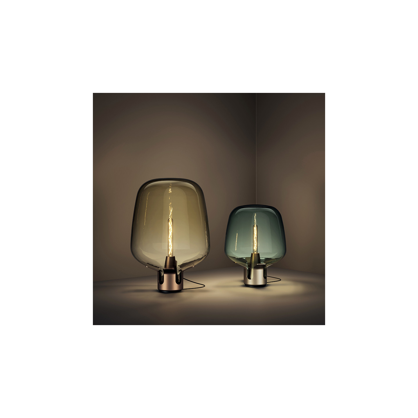 Lampe de table en verre soufflé FLAR, 2 tailles et 2 coloris Lodès