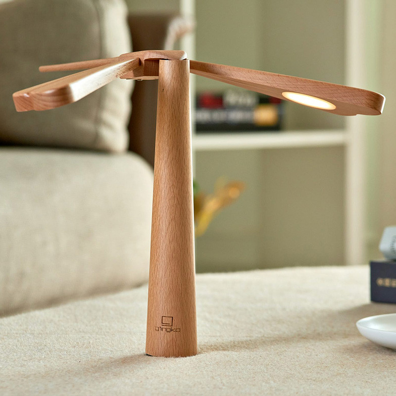 Lampe rechargeable led DRAGONFLIGHT BALANCE, hêtre ou noyer Gingko Design
