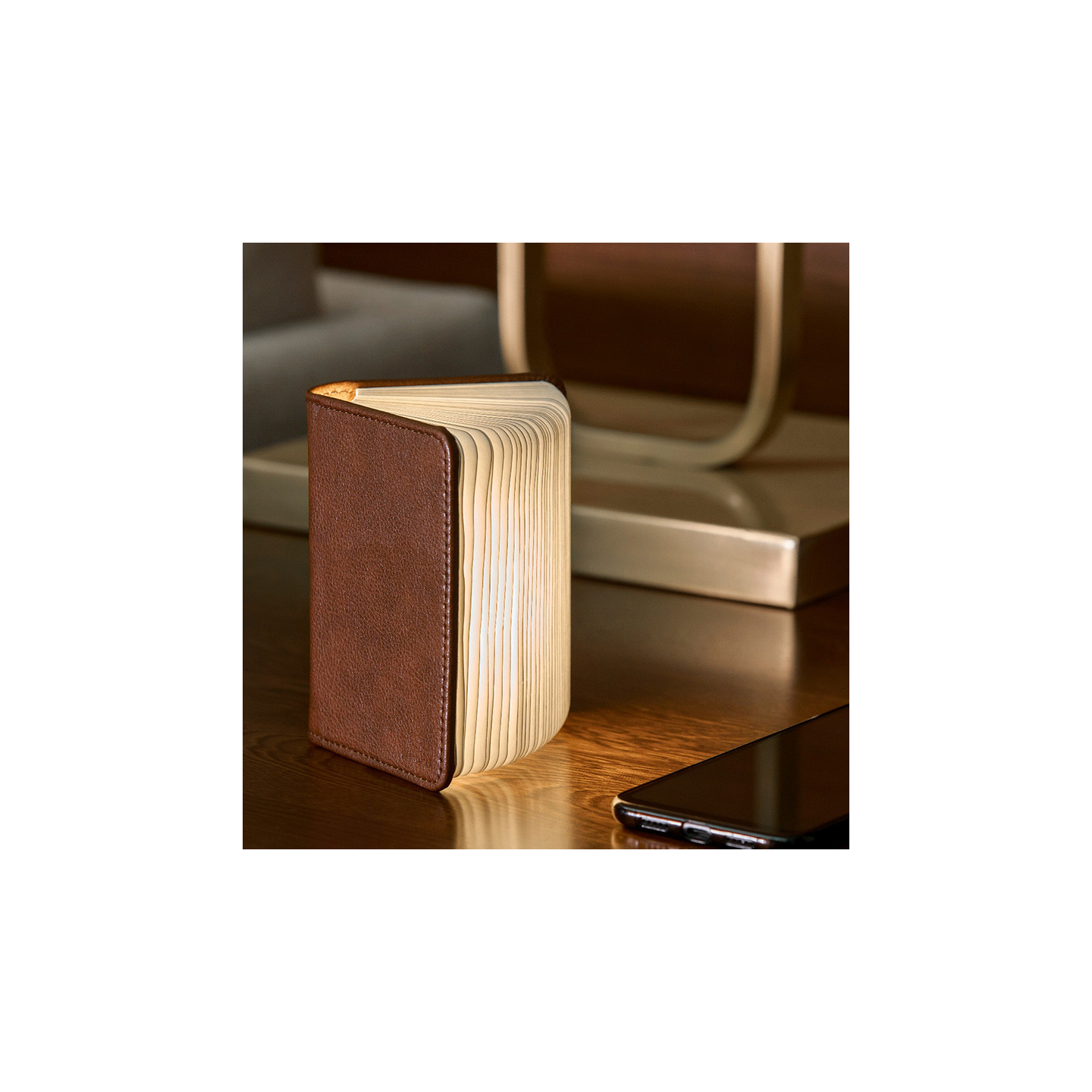 Lampe livre SMART BOOK LIGHT FIBRE LEATHER, 2 coloris, 2 tailles Gingko Design