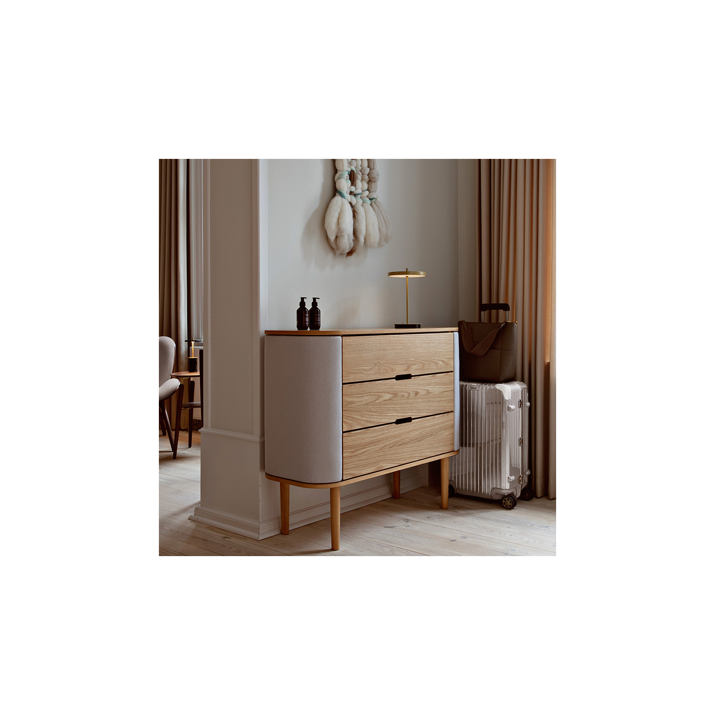 Commode style scandinave TREASURES CHENE, 5 finitions Umage