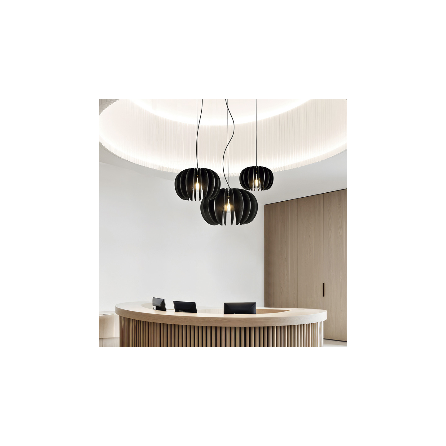Suspension noire design ROSA DEL DESIERTO, 3 tailles