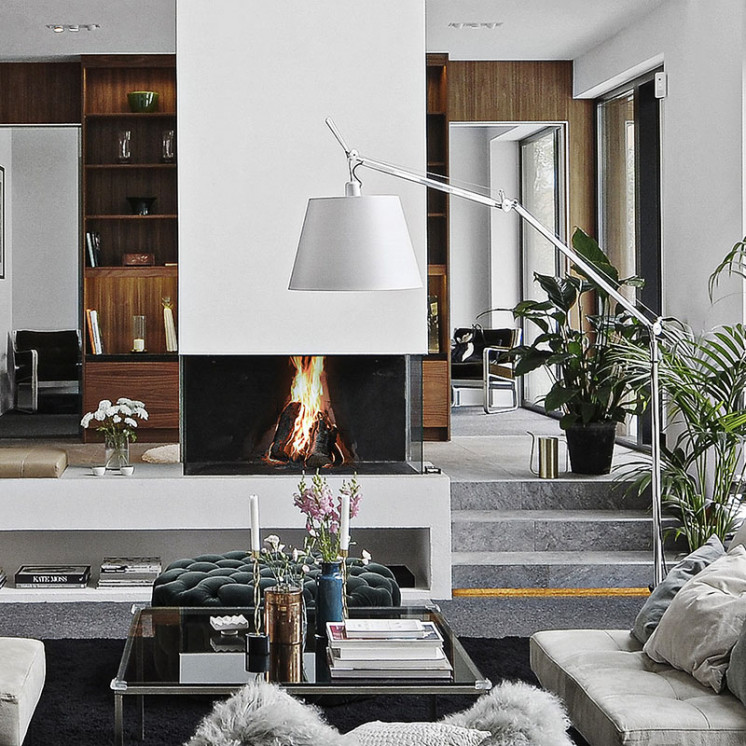 Lampadaire design sur pied TOLOMEO MEGA FLOOR noir ou aluminium Artemide