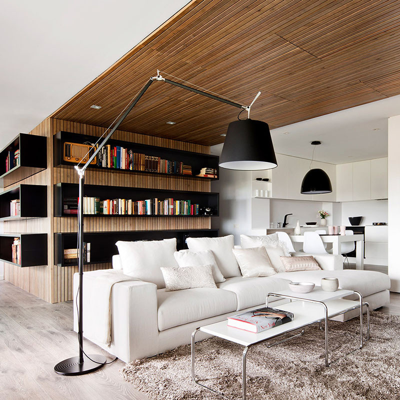 Lampadaire design sur pied TOLOMEO MEGA FLOOR noir ou aluminium Artemide