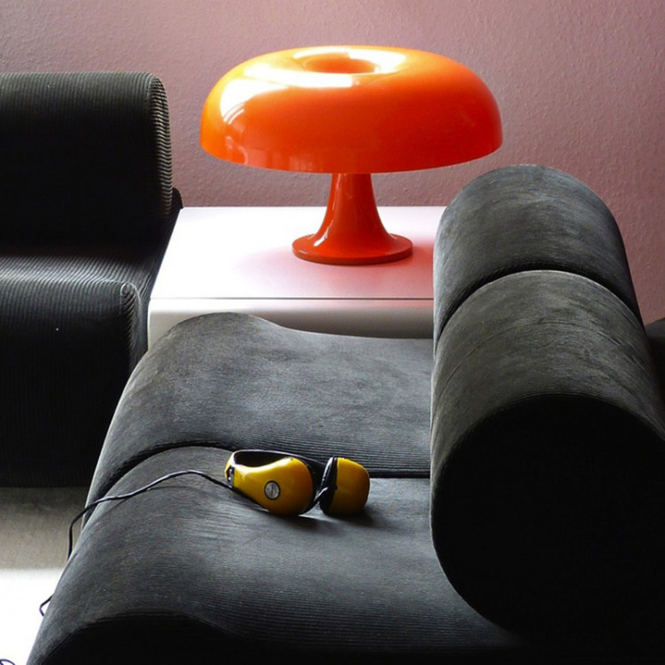 Lampe de table design NESSO, 2 coloris Artemide