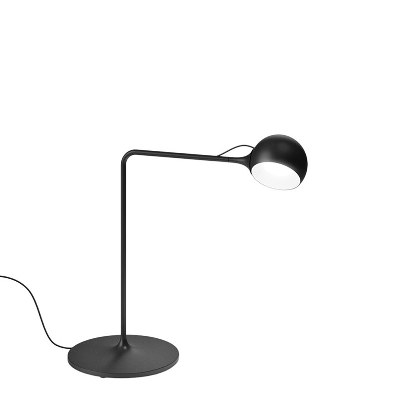 Lampe design de bureau IXA, 4 coloris Artemide