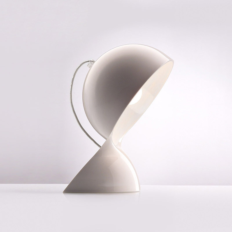 Petite lampe à poser DALU, 8 coloris Artemide