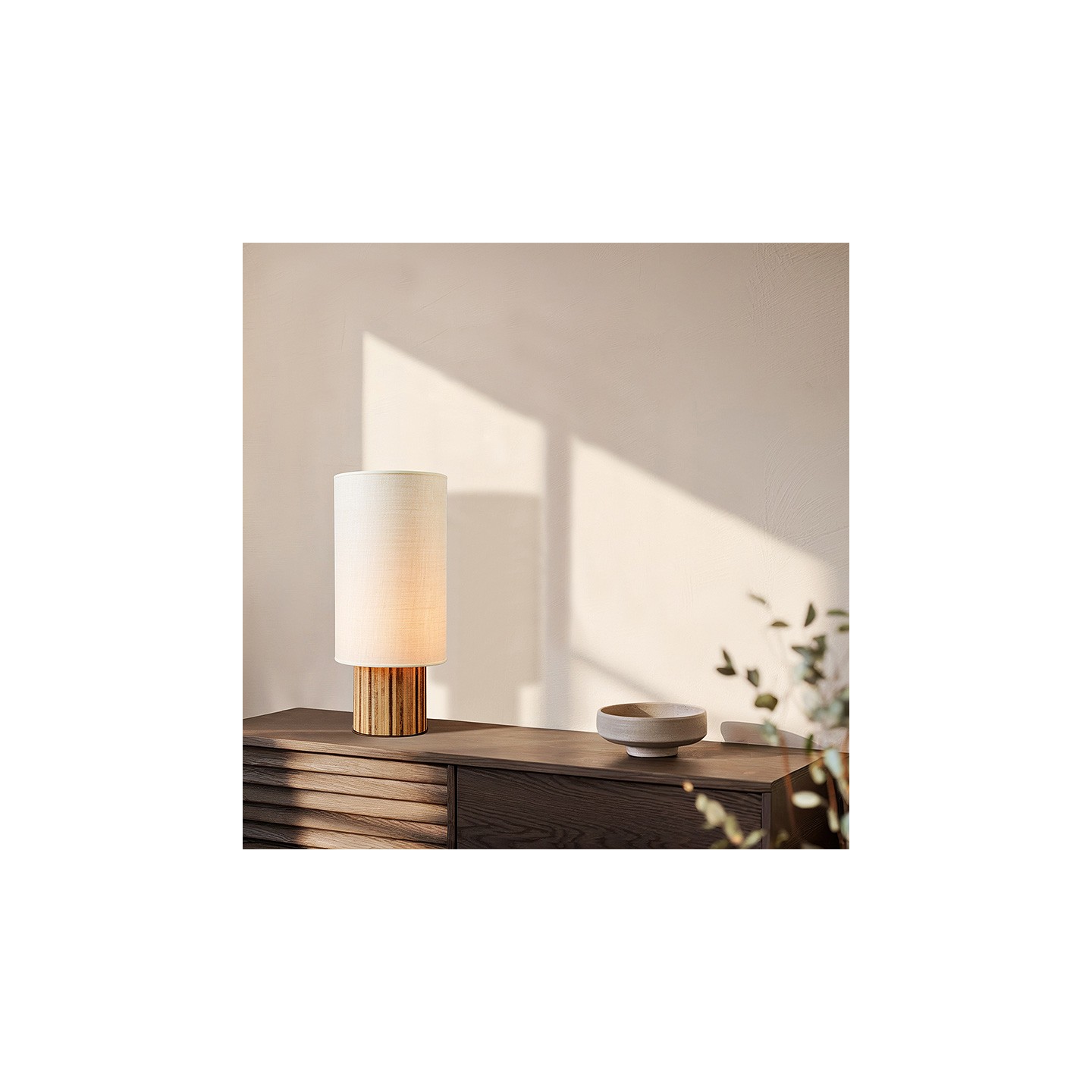 Lampe à poser pied bois TEA et LEANDRE