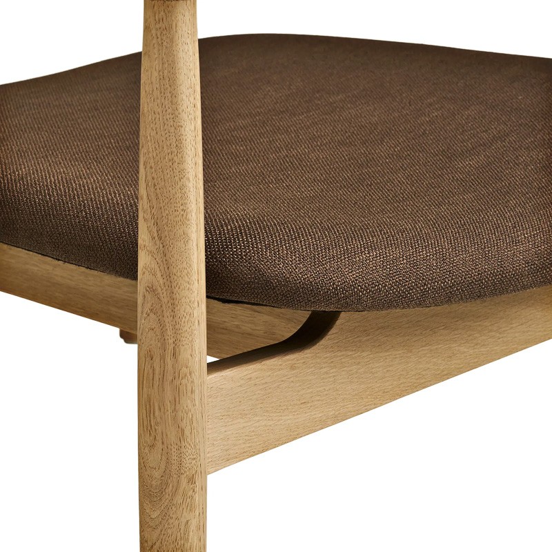 Fauteuil chêne OLVERA avec assise en tissu