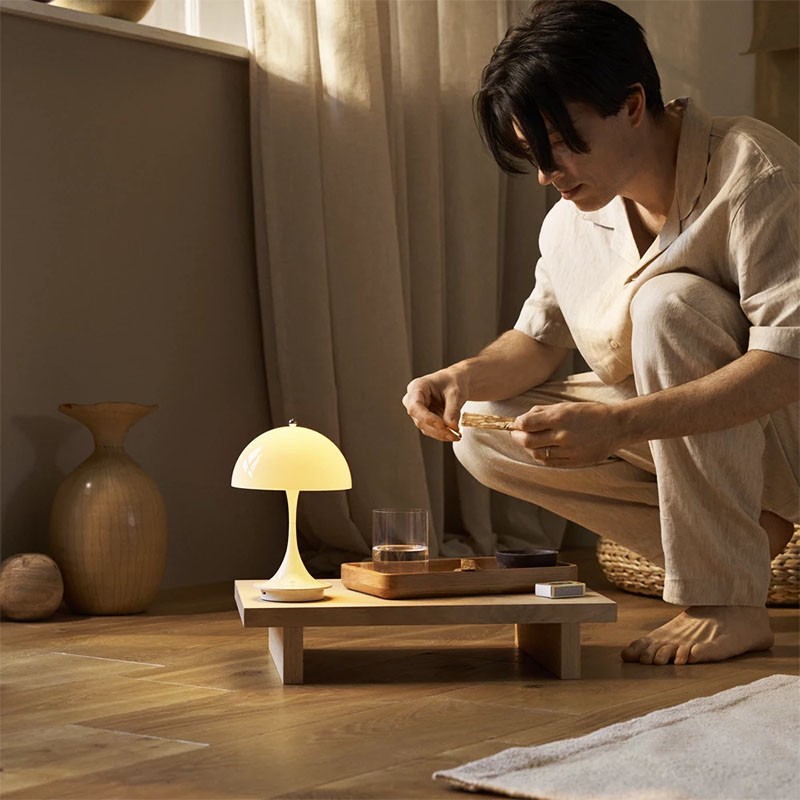 Lampe sans fil rechargeable design PANTHELLA 160 PORTABLE, 15 coloris Louis Poulsen