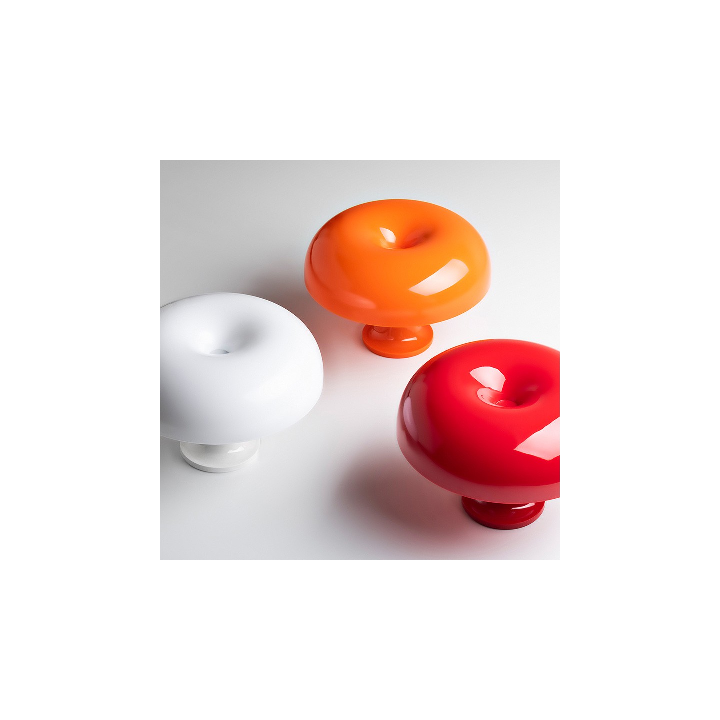 Lampe design champignon NESSINO, 9 coloris Artemide