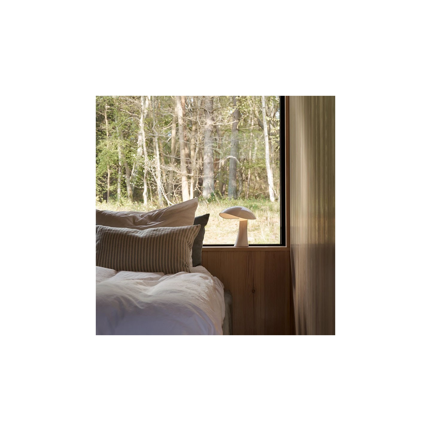 Lampe à poser sans fil rechargeable RUMEE, 3 coloris Louis Poulsen