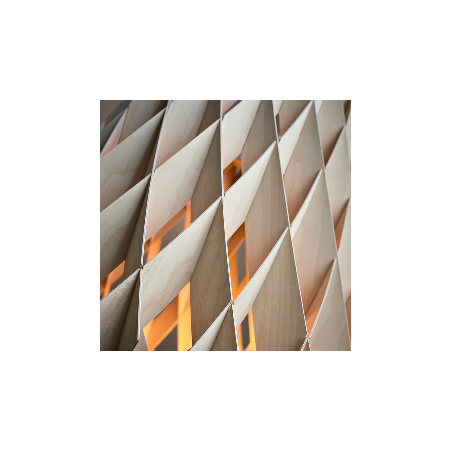 Suspension en bois SIGNATURE Ø60, 4 coloris Pilke